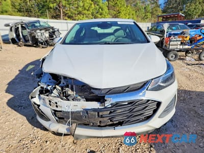 Piąte zdjęcie samochodu w środku: 2019 CHEVROLET CRUZE LT VIN:1G1BE5SM9K7123791 - miniatura