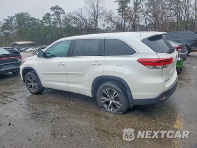 Drugie zdjęcie samochodu z przodu: 2017 TOYOTA HIGHLANDER LE VIN:5TDBZRFH7HS365560 - miniatura