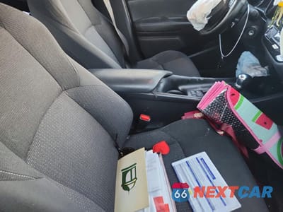 Zdjęcie 13 z 14 samochodu: 2018 TOYOTA C-HR XLE VIN:NMTKHMBX2JR043223 - miniatura