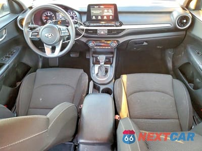 Zdjęcie 8 z 12 samochodu: 2019 KIA FORTE VIN:3KPF24AD5KE095016 - miniatura