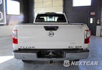 Zdjęcie 6 z 10 samochodu: 2017 NISSAN TITAN SV VIN:1N6AA1R87HN548279 - miniatura