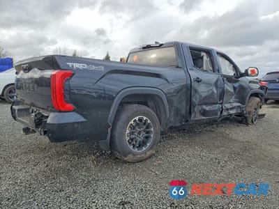 Trzecie zdjęcie samochodu z tyłu: 2024 TOYOTA TUNDRA SR5 VIN:5TFLA5EC2RX035797 - miniatura