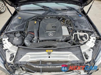 Zdjęcie 11 z 12 samochodu: 2016 MERCEDES-BENZ C 300 4MATIC VIN:55SWF4KB2GU137675 - miniatura