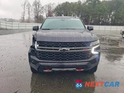 Piąte zdjęcie samochodu w środku: 2022 CHEVROLET TAHOE K1500 Z71 VIN:1GNSKPKD6NR289536 - miniatura