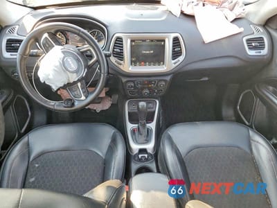 Zdjęcie 8 z 14 samochodu: 2018 JEEP COMPASS LATITUDE VIN:3C4NJCBB3JT186768 - miniatura