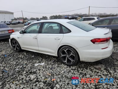 Drugie zdjęcie samochodu z przodu: 2020 VOLKSWAGEN PASSAT R-LINE VIN:1VWMA7A3XLC027271 - miniatura