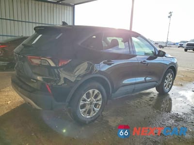 Trzecie zdjęcie samochodu z tyłu: 2025 FORD ESCAPE ACTIVE VIN:1FMCU9GN1SUB18055 - miniatura