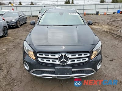 Piąte zdjęcie samochodu w środku: 2019 MERCEDES-BENZ GLA 250 VIN:WDCTG4EB7KJ581806 - miniatura