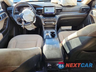 Zdjęcie 8 z 13 samochodu: 2020 FORD EXPLORER XLT VIN:1FMSK8DHXLGB59911 - miniatura