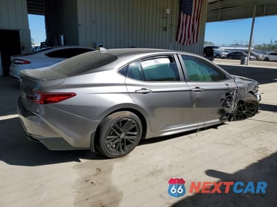 Trzecie zdjęcie samochodu z tyłu: 2026 TOYOTA CAMRY XSE VIN:4T1DAACK9TU659656 - miniatura