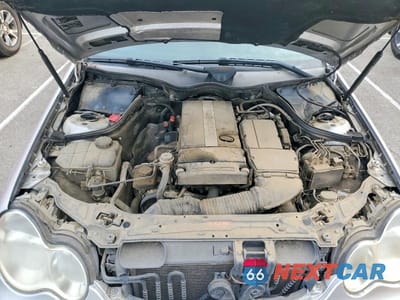 Zdjęcie 11 z 12 samochodu: 2005 MERCEDES-BENZ C 230K SPORT SEDAN VIN:WDBRF40J85F616991 - miniatura