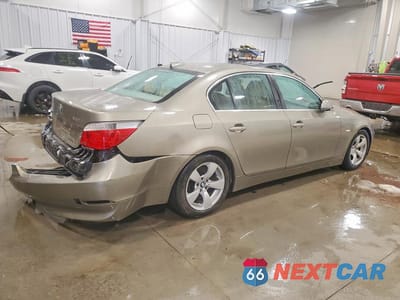 Trzecie zdjęcie samochodu z tyłu: 2004 BMW 530 I VIN:WBANA73564B801834 - miniatura