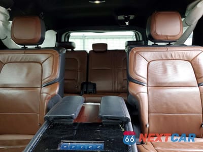 Zdjęcie 10 z 13 samochodu: 2023 LINCOLN NAVIGATOR L RESERVE VIN:5LMJJ3LG8PEL07126 - miniatura
