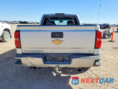 Zdjęcie 6 z 12 samochodu: 2017 CHEVROLET SILVERADO C1500 LT VIN:3GCPCREC8HG159529 - miniatura