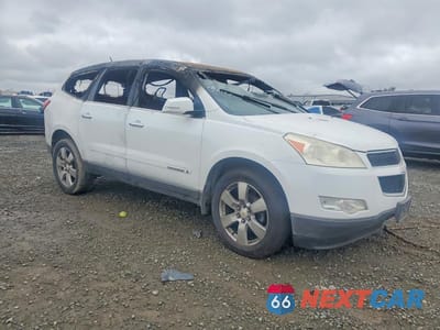 Czwarte zdjęcie samochodu z boku: 2009 CHEV TRAVERSE LT VIN:1GNER23D99S109491 - miniatura