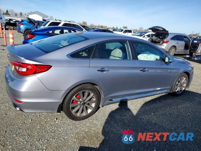 Trzecie zdjęcie samochodu z tyłu: 2016 HYUNDAI SONATA SPORT VIN:5NPE34AF2GH381029 - miniatura
