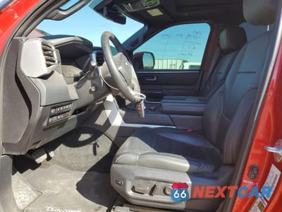 Zdjęcie 7 z 13 samochodu: 2024 TOYOTA TUNDRA PLATINUM HV VIN:5TFNC5DB9RX057436 - miniatura