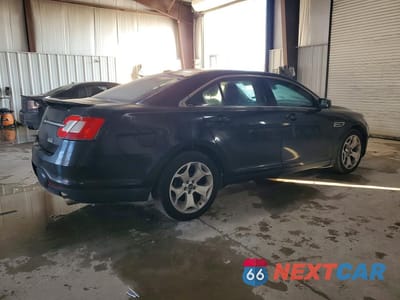 Trzecie zdjęcie samochodu z tyłu: 2010 FORD TAURUS SHO VIN:1FAHP2KT0AG165465 - miniatura