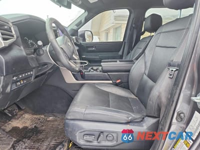 Zdjęcie 7 z 13 samochodu: 2025 TOYOTA TUNDRA SR5 VIN:5TFLA5DB2SX275107 - miniatura