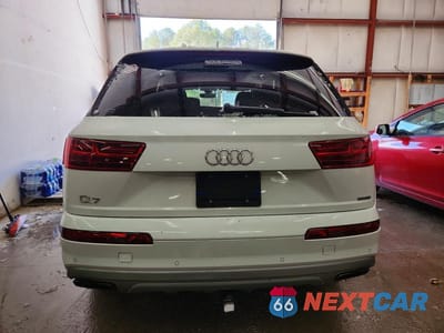 Zdjęcie 6 z 13 samochodu: 2019 AUDI Q7 PREMIUM PLUS VIN:WA1LAAF74KD034212 - miniatura