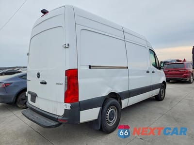 Trzecie zdjęcie samochodu z tyłu: 2024 MERCEDES BENZ SPRINTER 2500 2500 2WD TDSL CARGO STANDARD ROOF VIN:W1Y4NBHY9RT161379 - miniatura