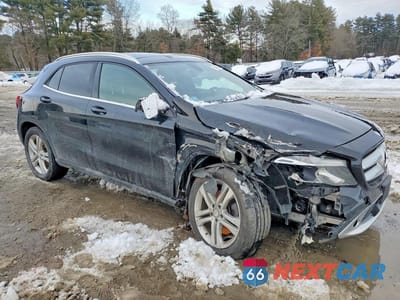 Czwarte zdjęcie samochodu z boku: 2017 MERCEDES-BENZ GLA 250 4MATIC VIN:WDCTG4GB0HJ307370 - miniatura