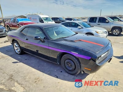 Czwarte zdjęcie samochodu z boku: 2010 DODGE CHALLENGER R/T VIN:2B3CJ5DT5AH321168 - miniatura