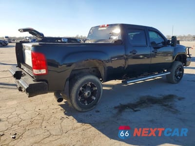 Trzecie zdjęcie samochodu z tyłu: 2010 GMC SIERRA K2500HD SLT 4WD 6.6L V8 TDSL VIN:1GT4K1B6XAF111219 - miniatura