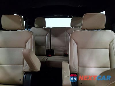 Zdjęcie 10 z 14 samochodu: 2023 CHEVROLET TAHOE K1500 PREMIER VIN:1GNSKSKT2PR554594 - miniatura