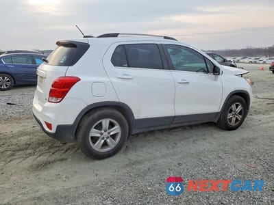 Trzecie zdjęcie samochodu z tyłu: 2018 CHEVROLET TRAX 1LT VIN:KL7CJLSB9JB538757 - miniatura