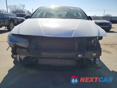 Piąte zdjęcie samochodu w środku: 2022 HYUNDAI ELANTRA N LINE VIN:KMHLR4AF1NU235614 - miniatura