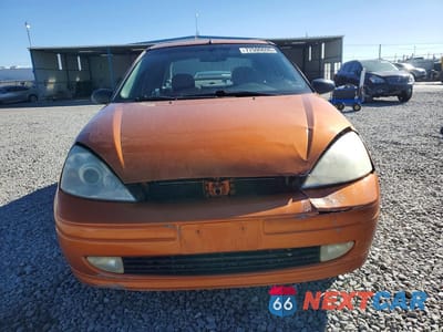 Piąte zdjęcie samochodu w środku: 2002 FORD FOCUS ZTS VIN:1FAFP38302W302237 - miniatura