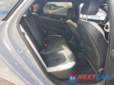 Zdjęcie 10 z 12 samochodu: 2025 KIA K5 VIN:KNAG64J76S5353622 - miniatura