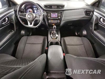 Zdjęcie 8 z 13 samochodu: 2017 NISSAN ROGUE S VIN:KNMAT2MT9HP608209 - miniatura