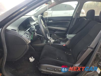 Zdjęcie 7 z 12 samochodu: 2010 HONDA ACCORD VIN:1HGCP2F73AA156085 - miniatura