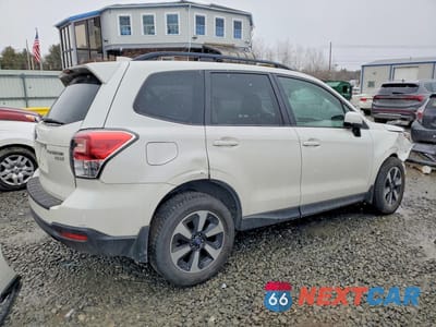 Trzecie zdjęcie samochodu z tyłu: 2017 SUBARU FORESTER 2.5I PREMIUM VIN:JF2SJAEC5HH496507 - miniatura