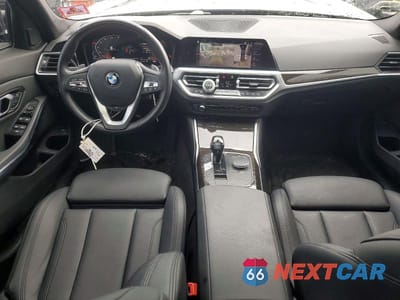 Zdjęcie 8 z 12 samochodu: 2019 BMW 330XI VIN:WBA5R7C50KAJ79503 - miniatura