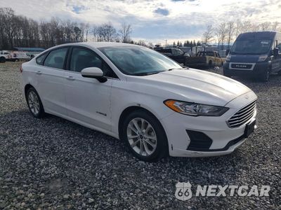Czwarte zdjęcie samochodu z boku: 2019 FORD FUSION SE VIN:3FA6P0LU5KR124794 - miniatura