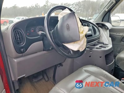 Zdjęcie 8 z 15 samochodu: 2001 FORD ECONOLINE E350 SUPER DUTY WAGON VIN:1FBSS31LX1HA96563 - miniatura
