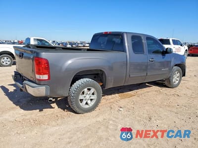 Trzecie zdjęcie samochodu z tyłu: 2011 GMC SIERRA C1500 SLE VIN:1GTR1VE07BZ253180 - miniatura