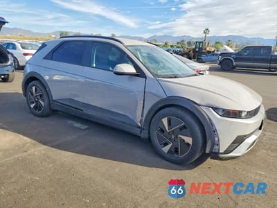Czwarte zdjęcie samochodu z boku: 2025 HYUNDAI IONIQ 5 SEL VIN:7YAKN4DA8SY018747 - miniatura