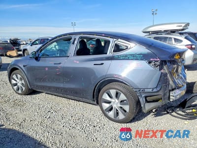 Drugie zdjęcie samochodu z przodu: 2023 TESLA MODEL Y VIN:7SAYGAEE5PF810862 - miniatura
