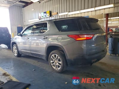 Drugie zdjęcie samochodu z przodu: 2018 CHEVROLET TRAVERSE LS VIN:1GNEVFKW9JJ143964 - miniatura