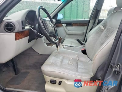 Zdjęcie 7 z 12 samochodu: 1995 BMW 525 I VIN:WBAHD5322SGB39364 - miniatura