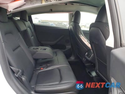 Zdjęcie 10 z 11 samochodu: 2023 TESLA MODEL Y VIN:7SAYGAEE1PF798600 - miniatura