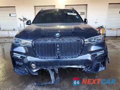 Piąte zdjęcie samochodu w środku: 2022 BMW X7 XDRIVE40I VIN:5UXCW2C03N9K70165 - miniatura