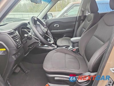 Zdjęcie 7 z 12 samochodu: 2016 KIA SOUL BASE VIN:KNDJN2A26G7313878 - miniatura