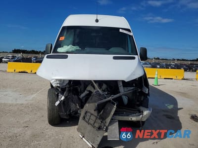 Piąte zdjęcie samochodu w środku: 2021 MERCEDES-BENZ SPRINTER 2500 VIN:W1Y4DBHY3MT045588 - miniatura