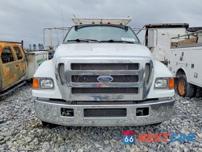 Piąte zdjęcie samochodu w środku: 2006 FORD F650 SUPER DUTY FLATBED TRUCK VIN:3FRWX66H36V269019 - miniatura