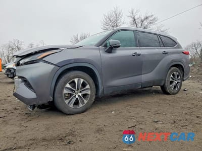 2021 TOYOTA HIGHLANDER XLE 5TDGZRAH4MS051100 - główne zdjęcie licytacji z USA - miniatura